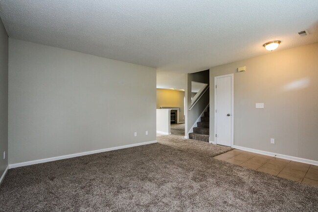 Foto del edificio - 713 Millbrook Dr