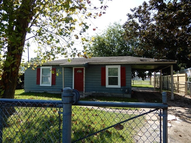Building Photo - 1700 Woolfe St
