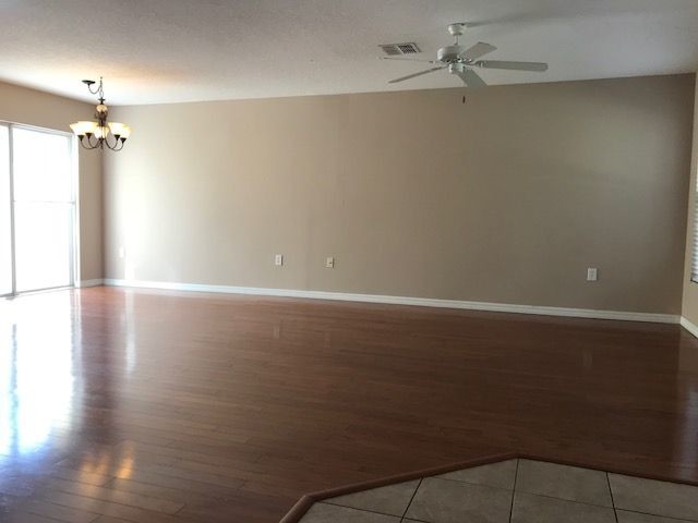 Building Photo - 2713 Wild Tamarind Blvd
