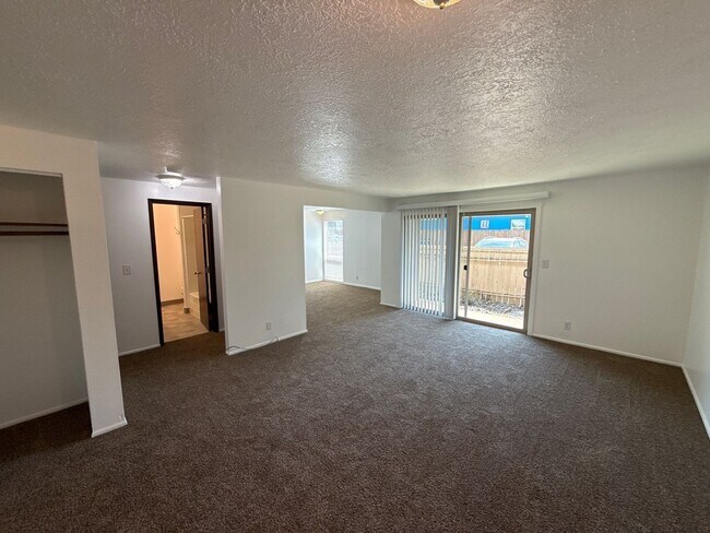 Foto del edificio - 1828 Liberty St NE
