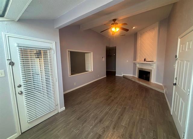 Building Photo - 2105 Count Fleet Dr