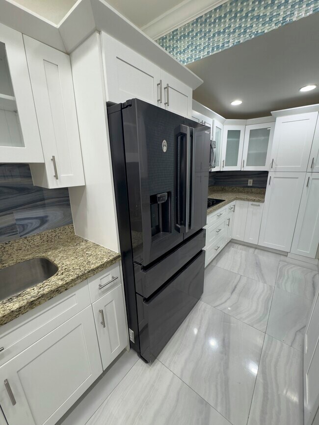 Foto del edificio - 221 NW 75th St