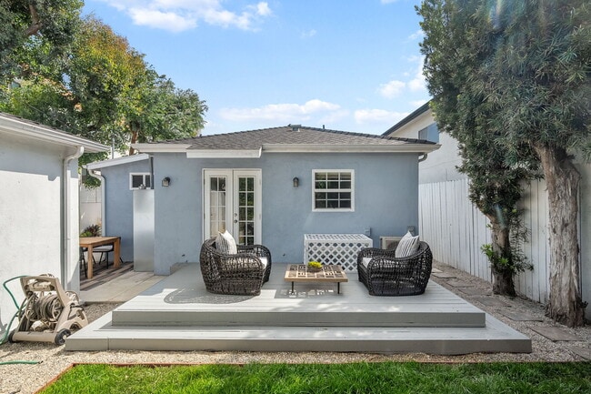 Building Photo - 3627 Veteran Ave