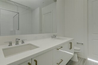 Building Photo - 1211 Caroline St