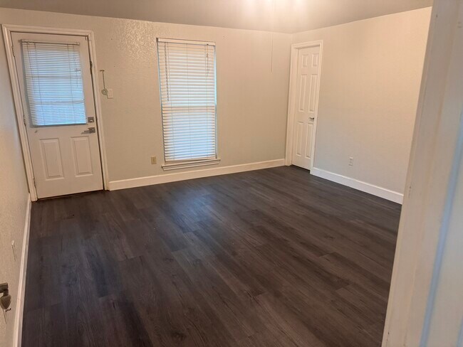 Dormitorio principal - 9277 Meandering Dr