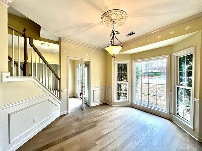 Foto del edificio - 4925 Byers Rd