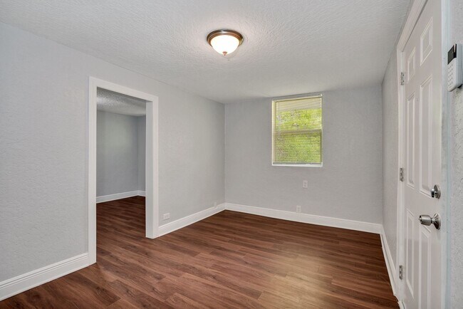 Foto del edificio - 1 br, 1 bath House - 3106 N 17TH ST UNIT C
