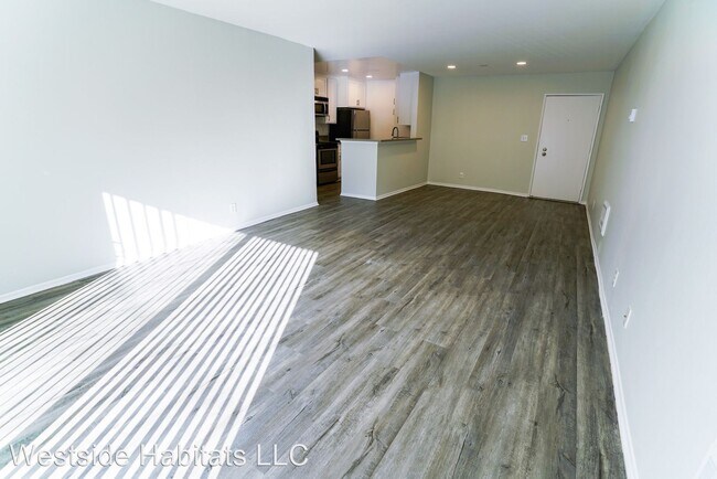 Foto del edificio - 1 br, 1 bath Room For Rent - 17250 Sunset ...