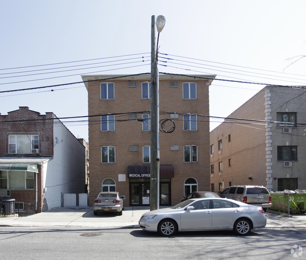 Building Photo - 111 Dahlgren Pl