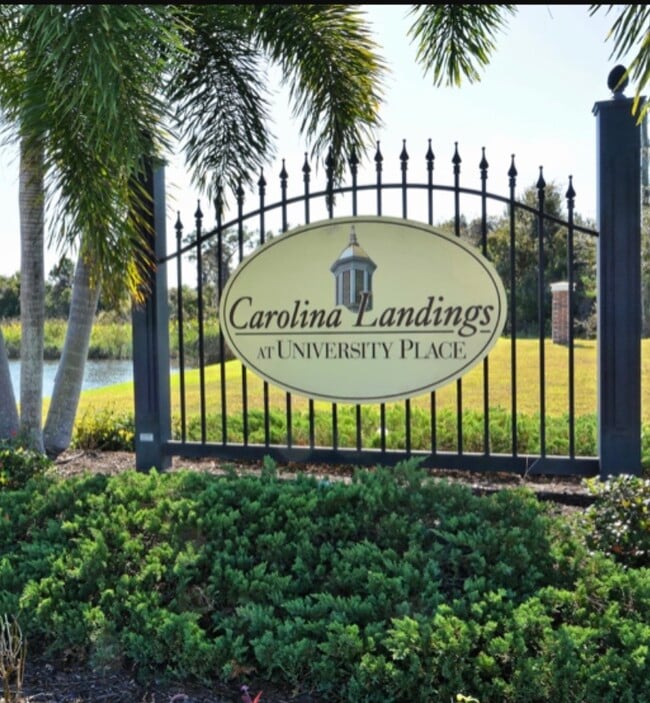 Building Photo - 7742 Plantation Cir