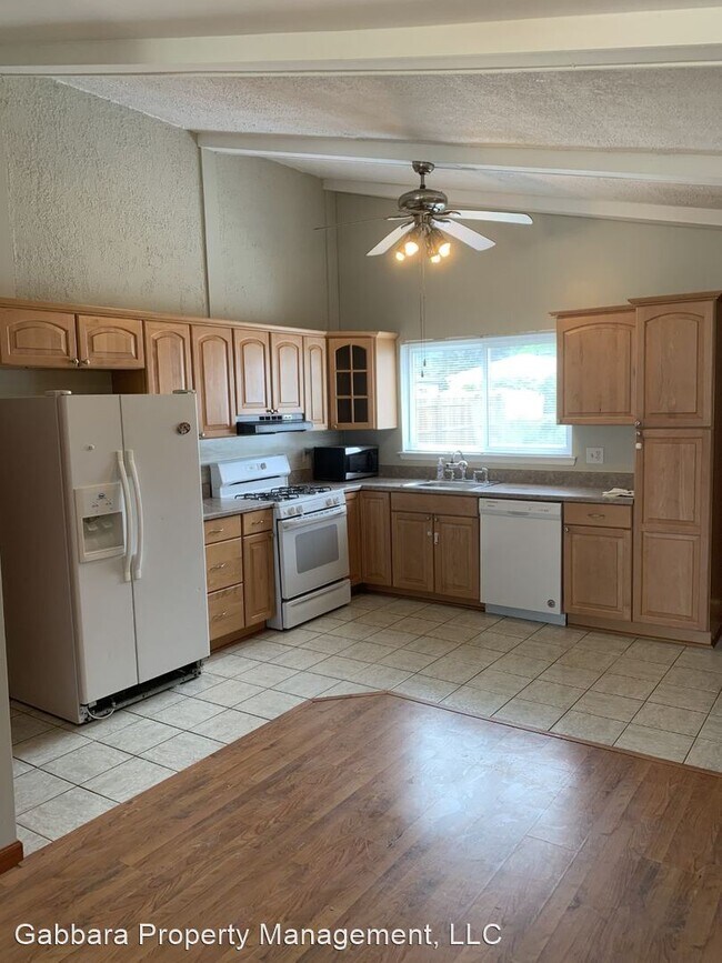 Foto del edificio - 3 br, 1 bath House - 19856 Electra