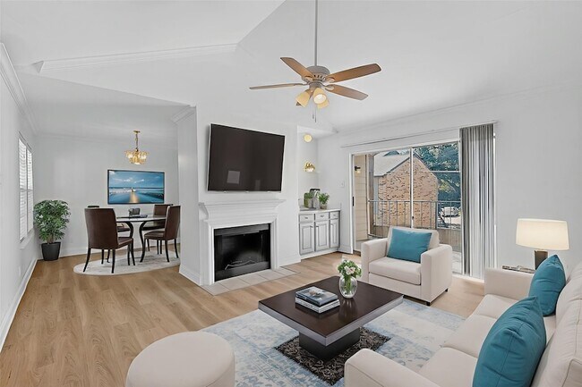 Foto del edificio - 5300 Keller Springs Rd