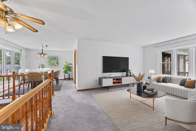 Foto del edificio - 13501 Kelmont Ct