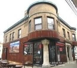 Building Photo - 3 bedroom in Chicago IL 60657