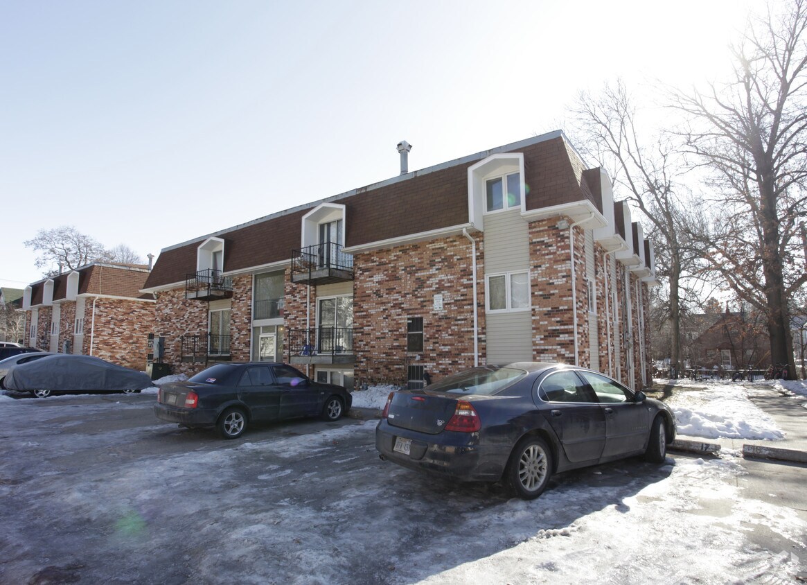Building Photo - 1527 S 20th St