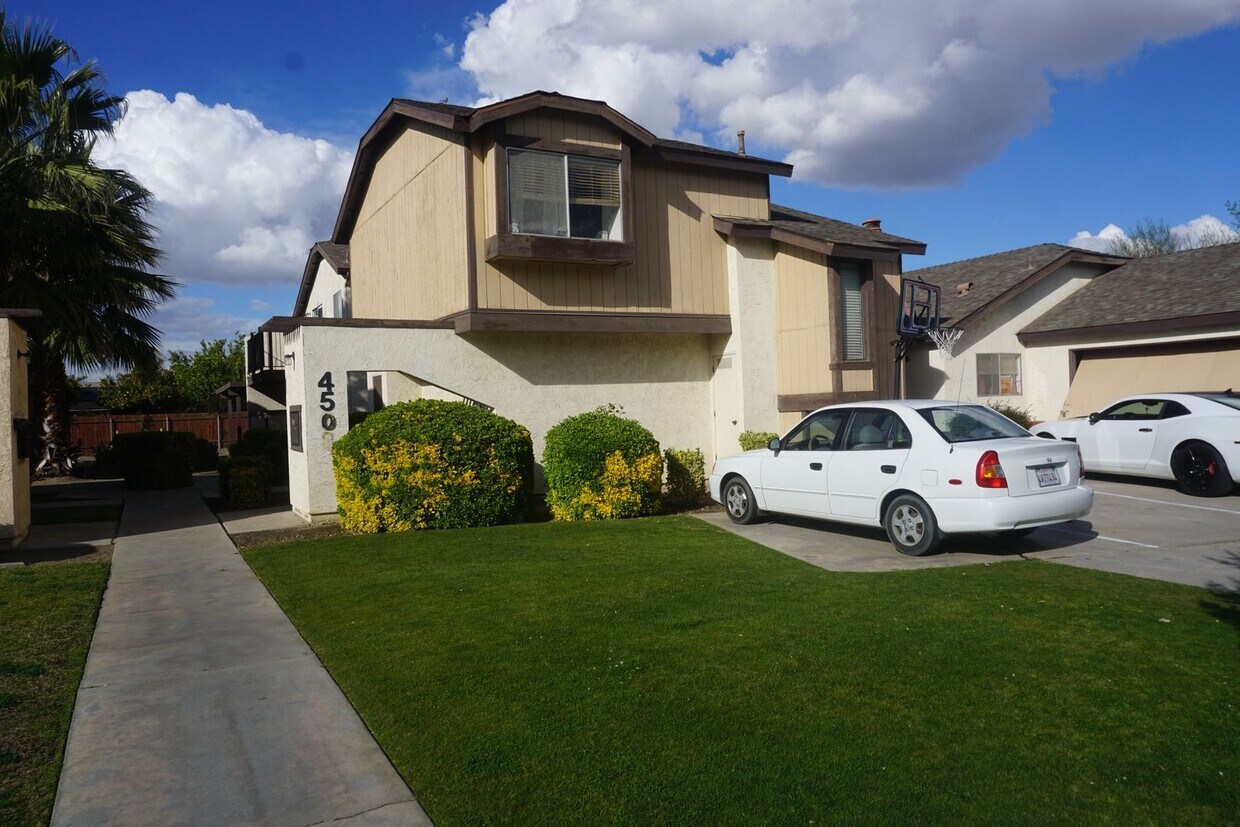 Primary Photo - 4508 Maybrook Ave