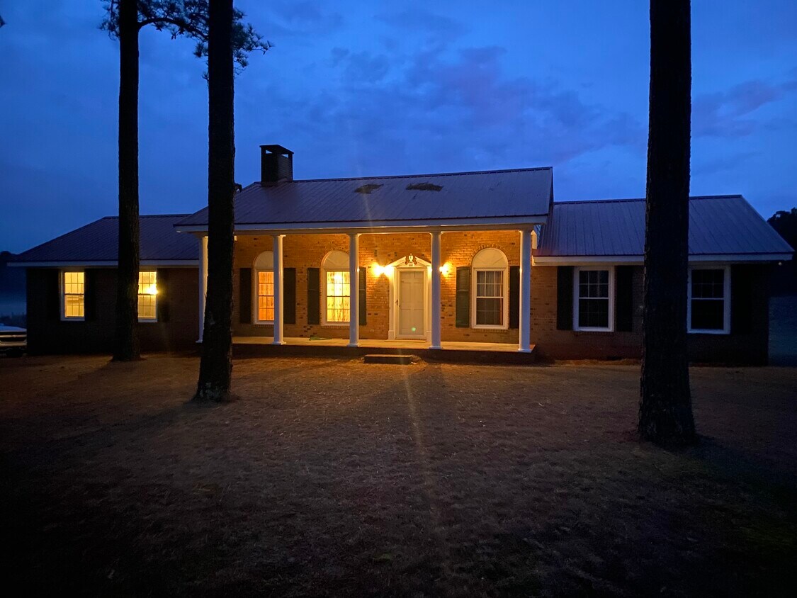 Foto principal - 3347 Cypress Church Rd