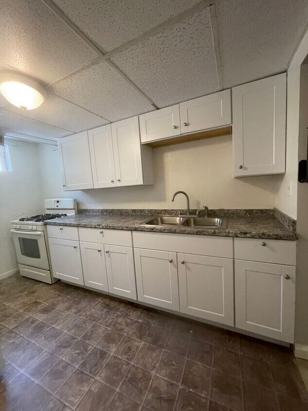 Foto principal - Ogden 1 Bedroom Basement Apartment, 800 sq ft, Spacious