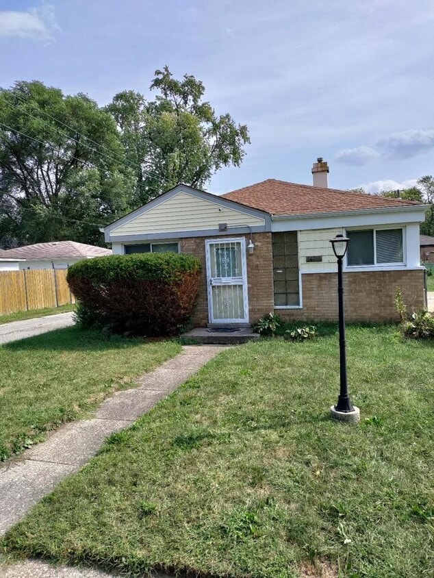 Primary Photo - 14211 Minerva Ave