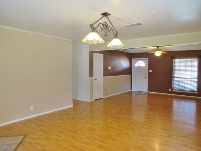 Foto del edificio - 3 Bedroom 2 Bathroom Georgetown Home