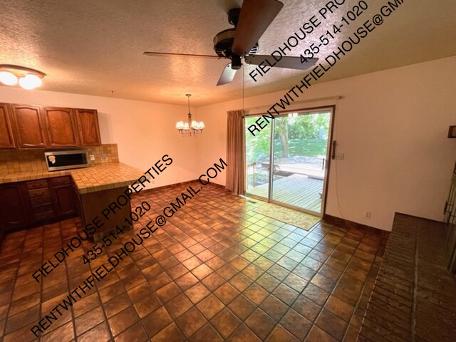 Building Photo - 1760 Foothill Dr