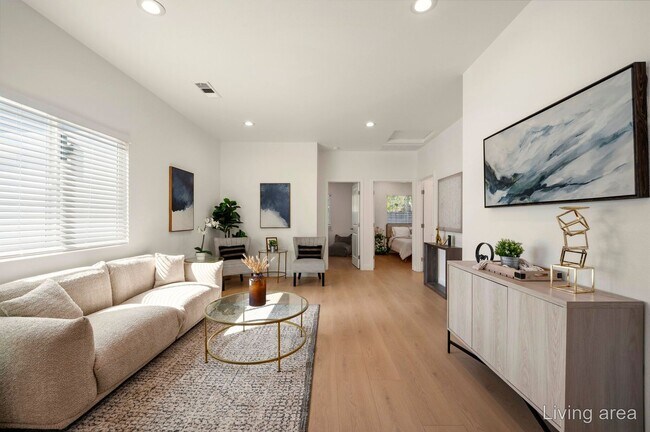 Foto del edificio - Showing Times: Every Tuesdays & Thursdays 3:30PM - 4:30PM