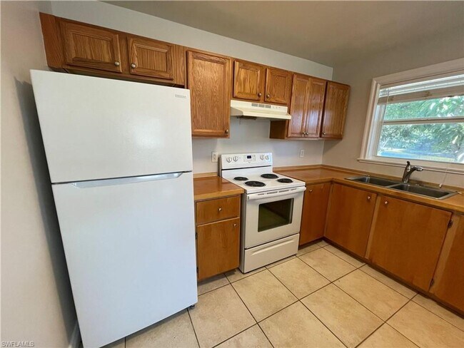 Foto del edificio - ANNUAL RENTAL - POINCIANA - 1 BED/1 BATH