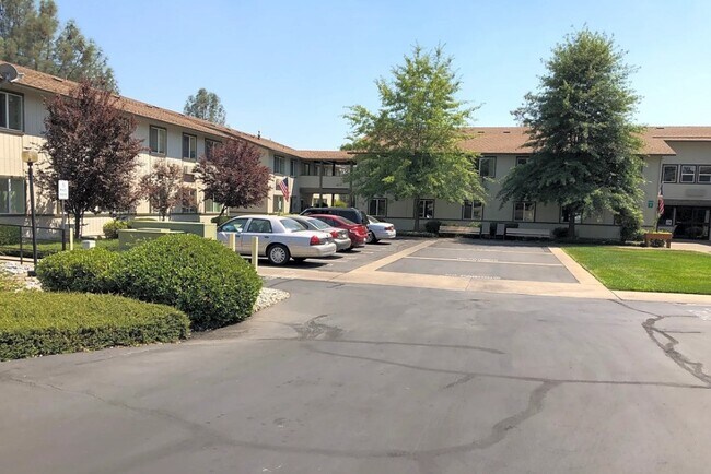Foto del edificio - 910 Canby Rd