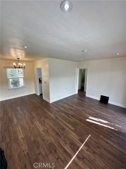 Building Photo - 1108 W 13th St