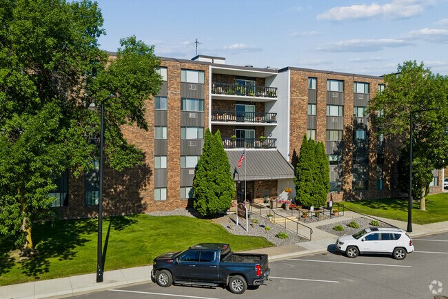 Foto del edificio - Milaca Park Apartments