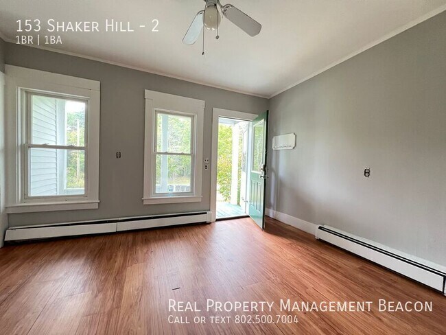 Foto del edificio - 153 Shaker Hill Rd