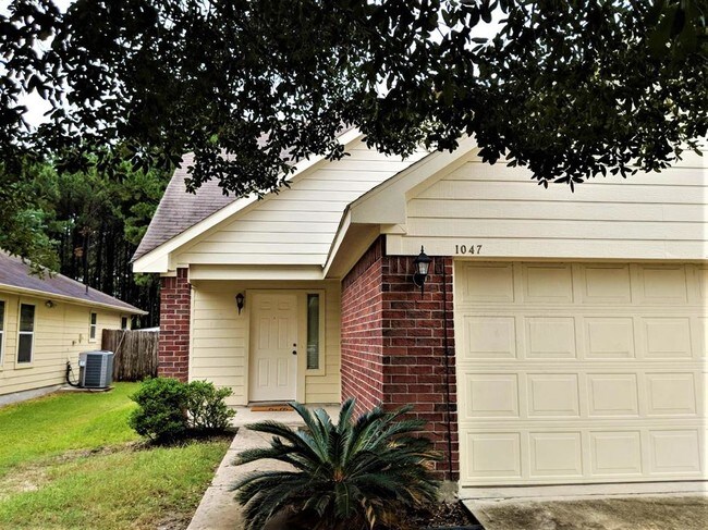 Foto del edificio - 1047 Sawgrass Ridge Ln