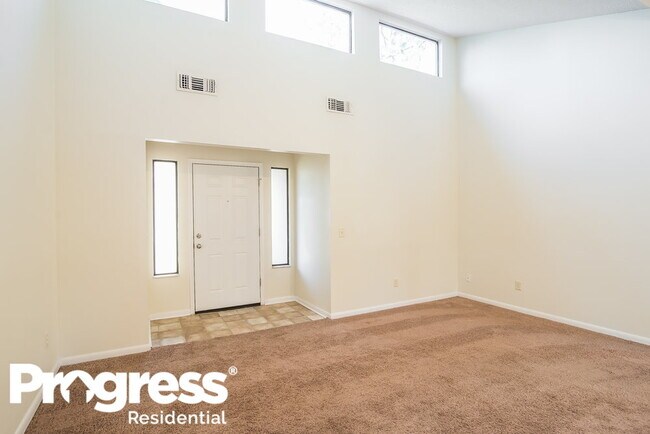 Building Photo - 10659 Berghley Ct N