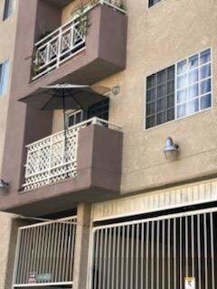 Building Photo - 528 S Alexandria Ave