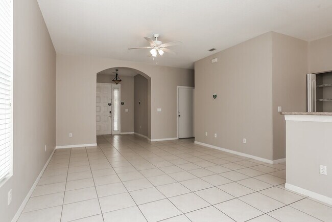 Building Photo - 126 Wakulla Springs Way