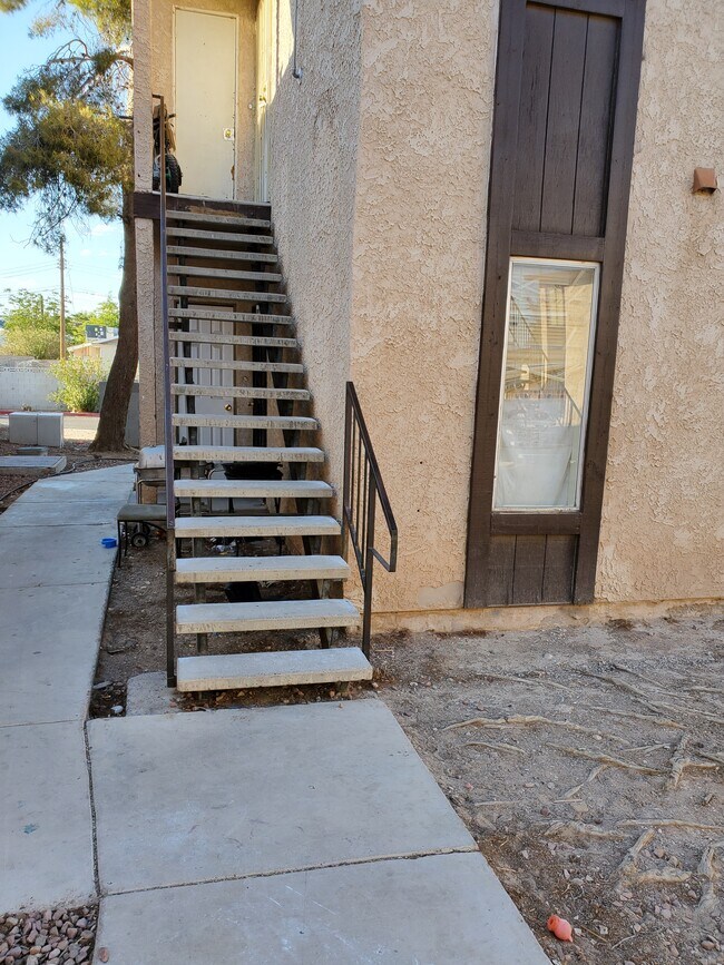 Foto del edificio - 2217 Dunkee Way