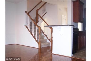 Building Photo - 4 Bedroom Townhome & Garage - Ashburn