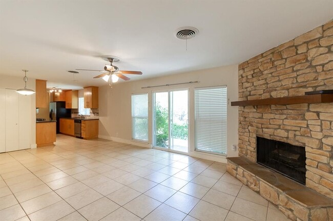 Building Photo - 2604 Rock Terrace Dr