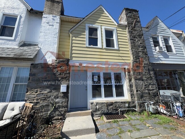 Building Photo - 3 BEDROOM HOME FOR RENT IN Sharon Hill