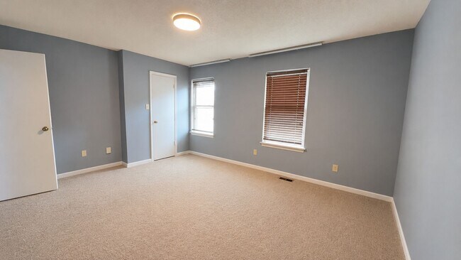 Foto del edificio - 3BR Virginia Beach Home with Fenced Yard!