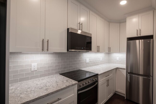 Interior Photo - The Parkview at Polifly