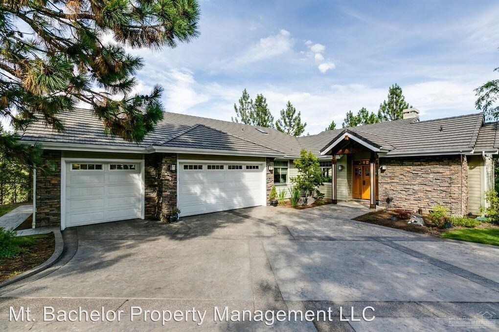 163 NW Scenic Heights Dr, Bend, OR 97701 House Rental in Bend, OR