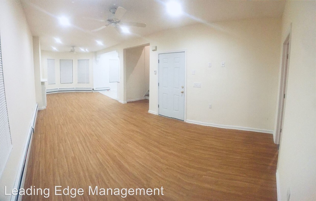 Foto principal - 79 Oak St