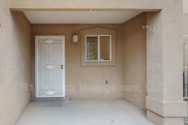 Building Photo - 2936 Quail Pointe Dr NW