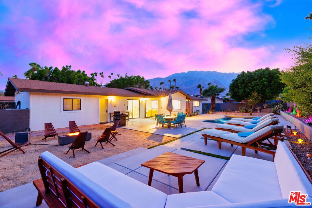 Foto principal - 1250 E Delgado Rd