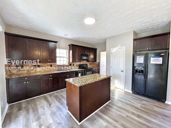 Foto del edificio - 6793 Chestwood Ln