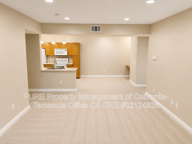 Foto del edificio - 41410 Juniper St