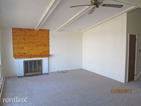 Building Photo - 1705 Redstock Ave