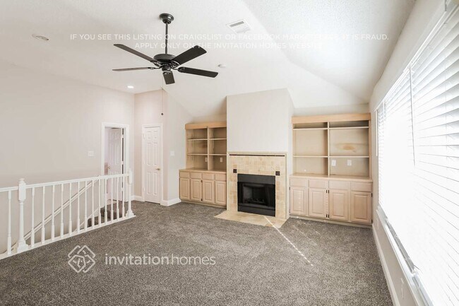 Building Photo - 18786 Vista Del Sol