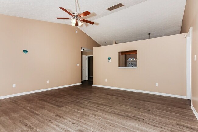 Foto del edificio - 2628 Lullwater Ln